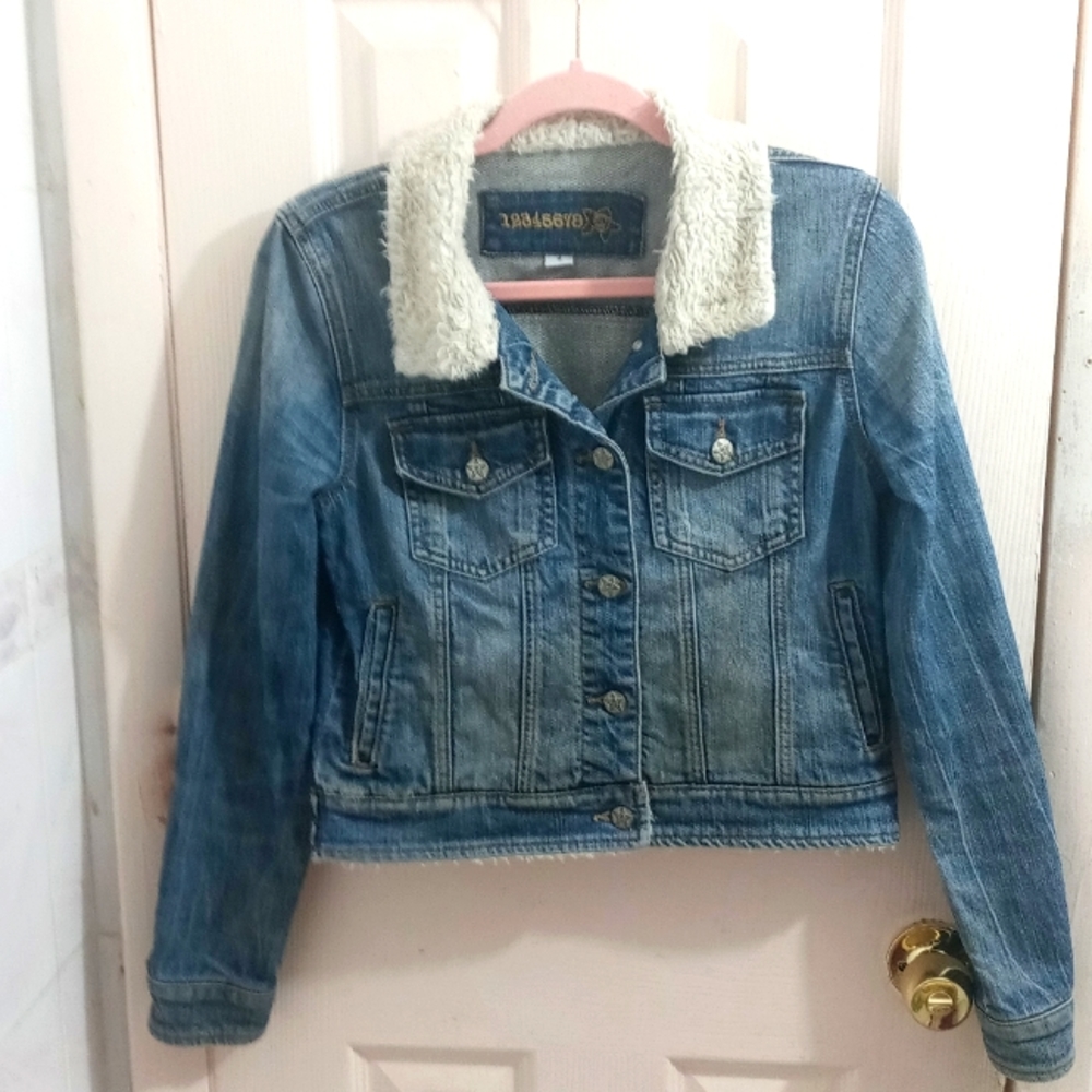 12345678 Fur Trim Cropped Jean Jacket Size Medium